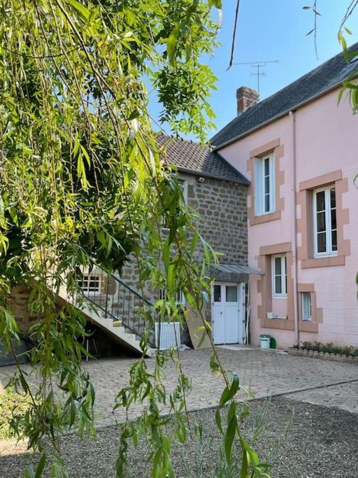 Les Maisons D'Aure: Le Studio Apartamento Putanges Exterior foto